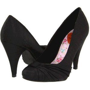 New Rocket Dog Oh Oh Sesame Thai Silk Fabric Pump